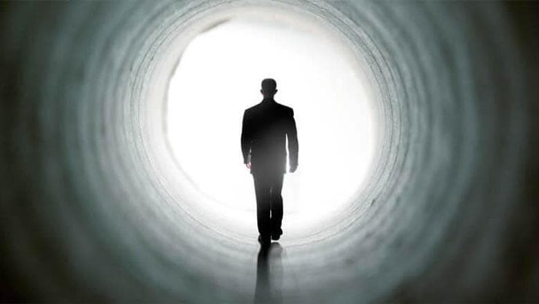 تفسير حلم الضياع والتوهان في المنام- حيرة وتشتت وإيجاد الطريق الصحيح