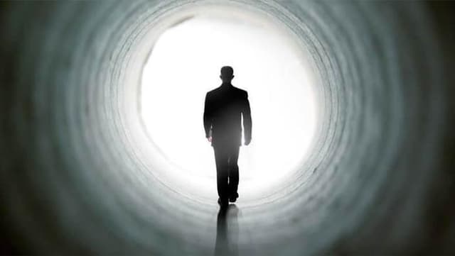 تفسير حلم الضياع والتوهان في المنام- حيرة وتشتت وإيجاد الطريق الصحيح