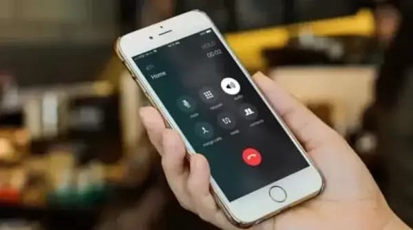 تفسير حلم الهاتف والجوال في المنام- أخبار وعلاقات، اتصال بالعالم